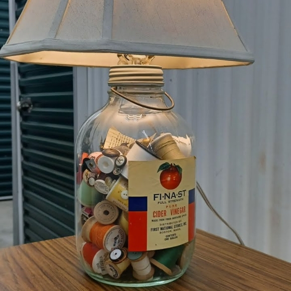 Sewing enthusiasts table lamp from upcycled cider bottle - Picture 3 of 5